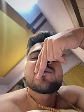 Hornybeardguy live sex cam