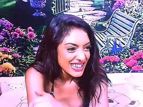 IndianPretty14u2Luv live sex cam