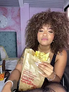 riri_brunnete live sex cam