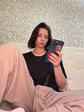 Take_Me_Awayy's cam snapshot