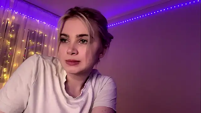 KariJarecke's cam snapshot