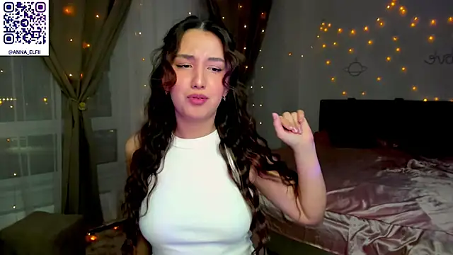 Anna_Elfii's cam snapshot