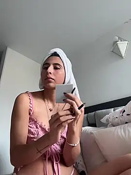 Ameellie's cam snapshot