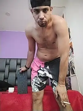 ashtoncooperr's cam snapshot