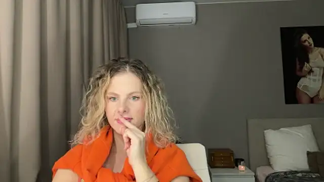 sirena124's cam snapshot