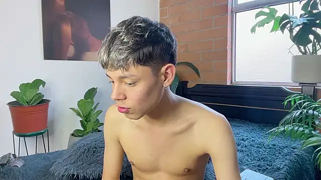 Andy_Belier23's cam snapshot