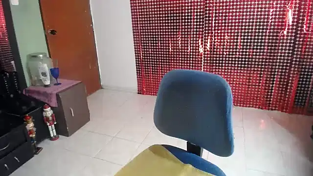 Sweett_Anya's cam snapshot