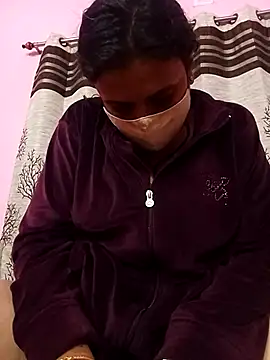 Hotty_girl25's cam snapshot