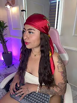 ThamaraGen_'s cam snapshot