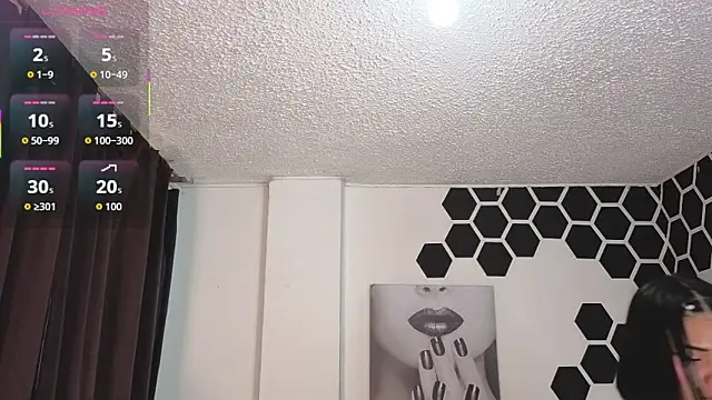 laracollinz's cam snapshot