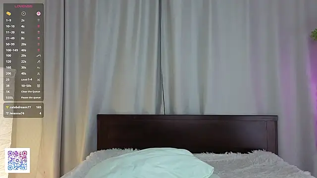 FreedaKulow live sex cam