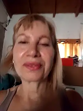 SexyMilf1211's cam snapshot