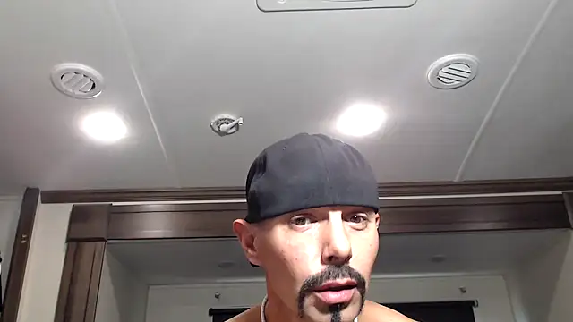 ThickD2C live sex cam