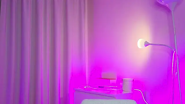 slyshypie's cam snapshot