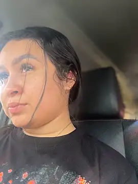 Pretty_Isadora's cam snapshot