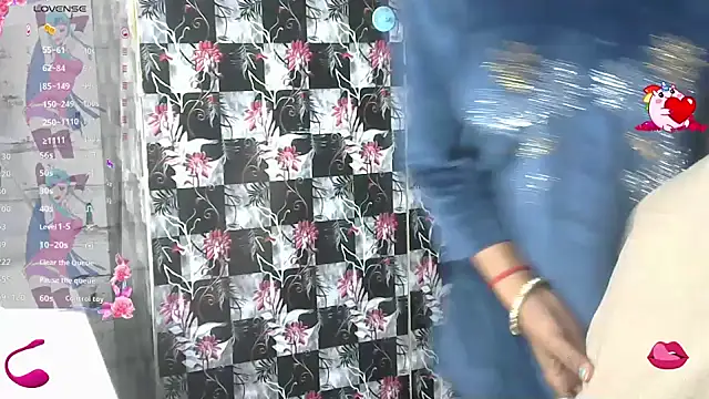 Sexy_Heena69's cam snapshot