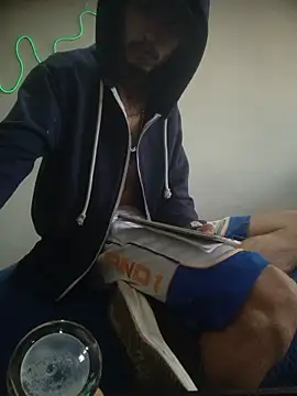 Tattoboy19cm's cam snapshot