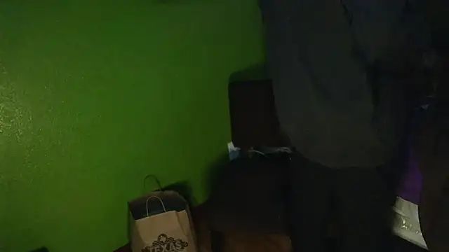 Sexslavescorpio live sex cam