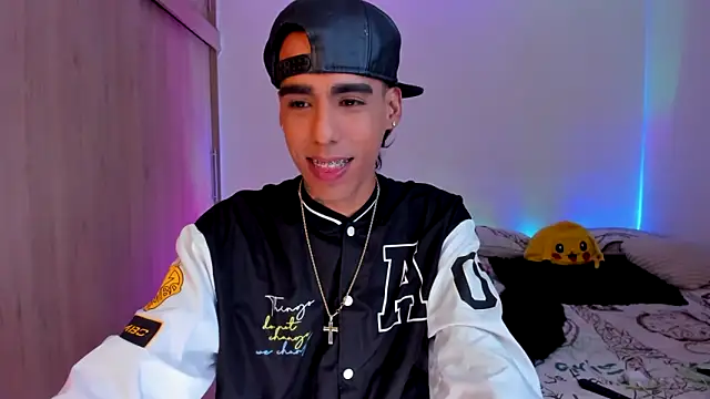 Damianwhite live sex cam