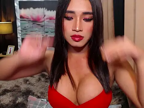 GODDESSHUGECOCKANDREA live sex cam