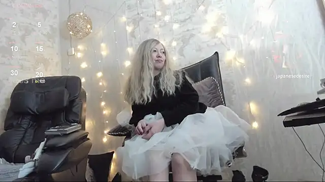 xKoreanGirl's cam snapshot