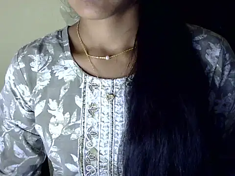 Khushi_v live sex cam