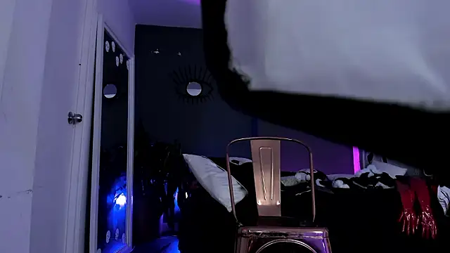 Raven_Witch_'s cam snapshot