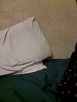 AfricanSquirtingQueen live sex cam