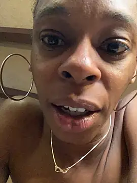 Jasmine_FullsShine's cam snapshot