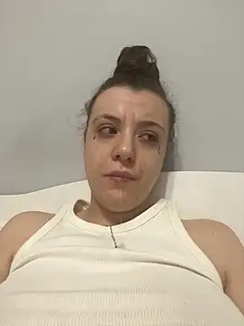 bunnythetailor's cam snapshot