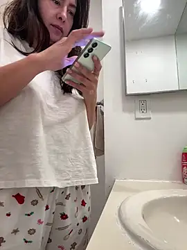 IAmScarlettLove live sex cam