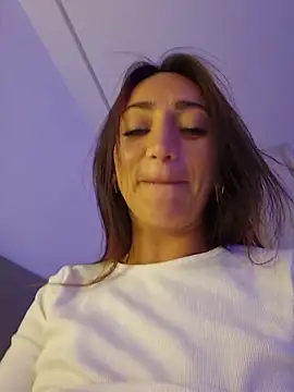 Ninabigtitied live sex cam