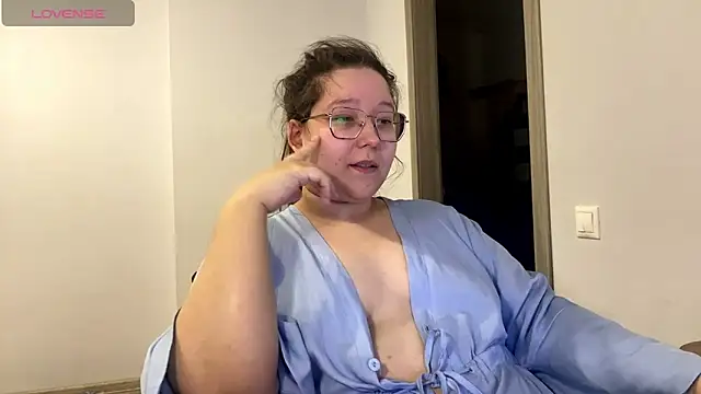 AemiliaLust's cam snapshot