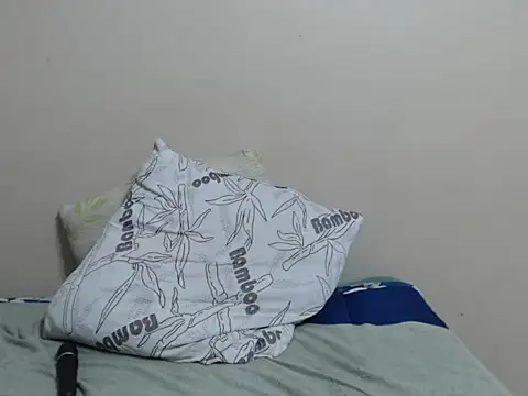 SexyLipss_'s cam snapshot