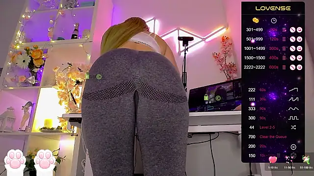 Elena-Marilyn's cam snapshot