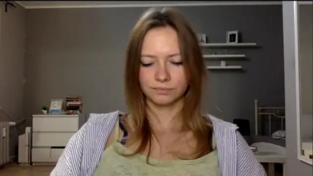 MillieShow's cam snapshot