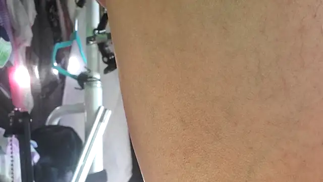 gurlnips live sex cam