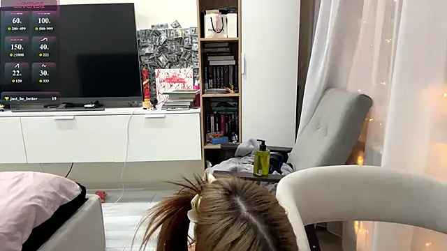 VeoraMuse's cam snapshot