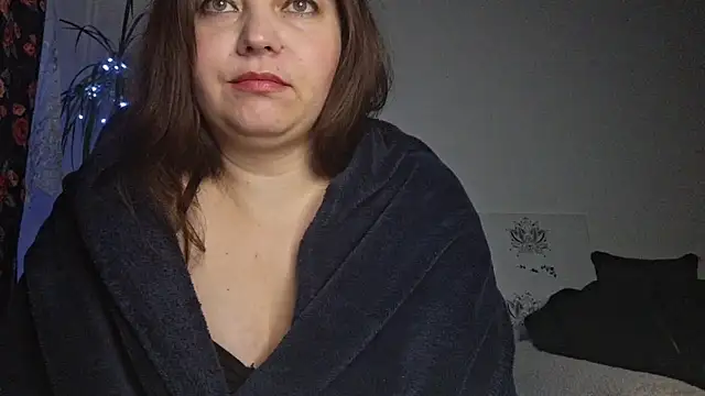 Cyndee_Winter's cam snapshot