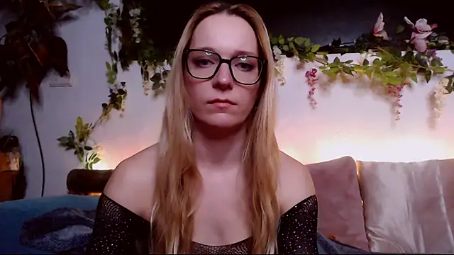 Tiny_Lolicoon's cam snapshot