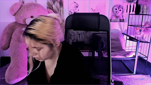 DiaAngell's cam snapshot