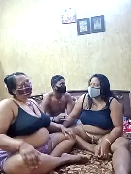 LoveOnStream's cam snapshot