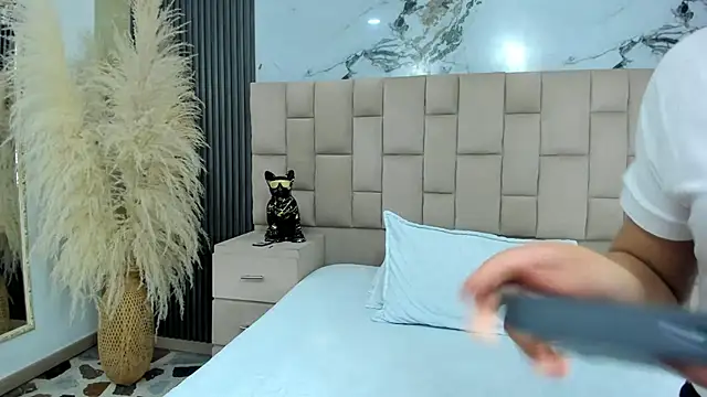 cloesummerr_'s cam snapshot