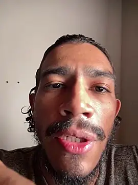 OfficialMineirinho's cam snapshot