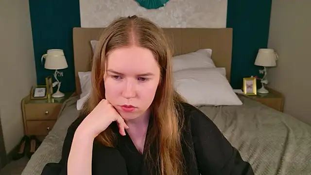 Alida_Brice's cam snapshot