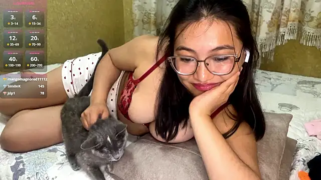 LinneaHyles's cam snapshot