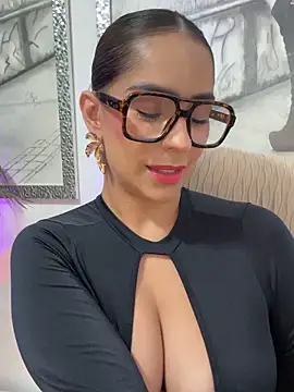 Mau_White live sex cam