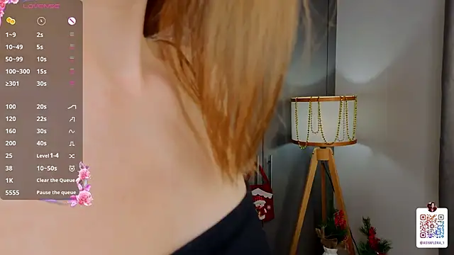 ShannaRois's cam snapshot