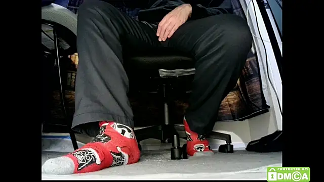 justshutupandwatch's cam snapshot