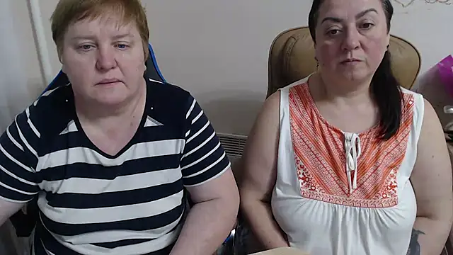 Bertie_Adeline's cam snapshot